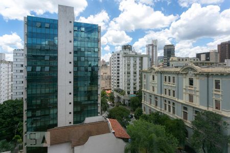 Apartamento para alugar com 300m², 4 quartos e 2 vagas Apartamento para alugar com 300m², 4 quartos e 2 vagasQuarto 1 - Suíte