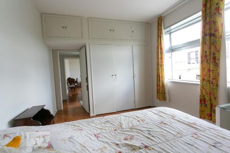 Apartamento para alugar com 300m², 4 quartos e 2 vagas Apartamento para alugar com 300m², 4 quartos e 2 vagasQuarto 3