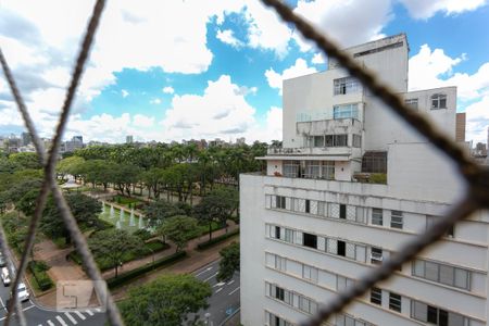 Apartamento para alugar com 300m², 4 quartos e 2 vagas Apartamento para alugar com 300m², 4 quartos e 2 vagasVista