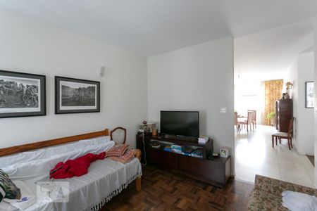 Apartamento para alugar com 300m², 4 quartos e 2 vagas Apartamento para alugar com 300m², 4 quartos e 2 vagasSala