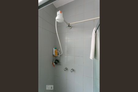 Apartamento para alugar com 300m², 4 quartos e 2 vagas Apartamento para alugar com 300m², 4 quartos e 2 vagasBanheiro da Suíte