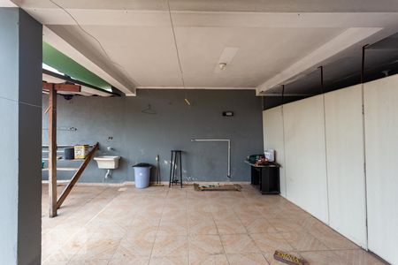 Casa à venda com 310m², 3 quartos e 4 vagas Casa à venda com 310m², 3 quartos e 4 vagasQuintal