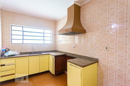 Casa à venda com 310m², 3 quartos e 4 vagas Casa à venda com 310m², 3 quartos e 4 vagasCozinha