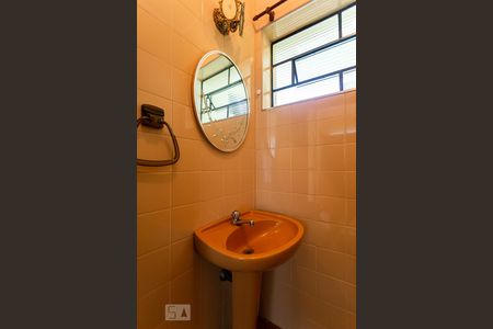 Casa à venda com 310m², 3 quartos e 4 vagas Casa à venda com 310m², 3 quartos e 4 vagasLavabo