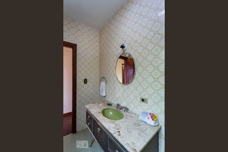 Casa à venda com 310m², 3 quartos e 4 vagas Casa à venda com 310m², 3 quartos e 4 vagasBanheiro