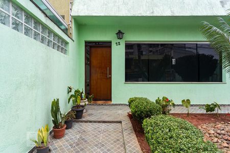 Casa à venda com 310m², 3 quartos e 4 vagas Casa à venda com 310m², 3 quartos e 4 vagasJardim