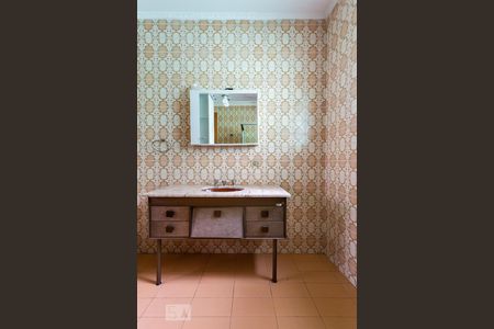 Casa à venda com 310m², 3 quartos e 4 vagas Casa à venda com 310m², 3 quartos e 4 vagasBanheiro da Suíte