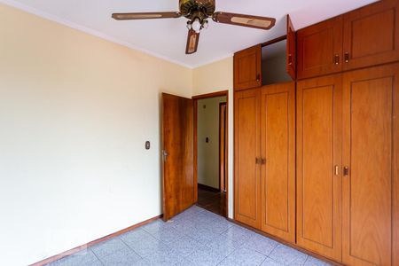Casa à venda com 310m², 3 quartos e 4 vagas Casa à venda com 310m², 3 quartos e 4 vagasQuarto