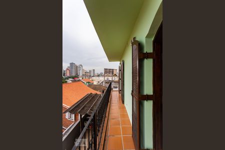 Casa à venda com 310m², 3 quartos e 4 vagas Casa à venda com 310m², 3 quartos e 4 vagasVaranda