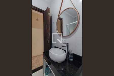 Casa à venda com 200m², 3 quartos e 1 vagaBanheiro