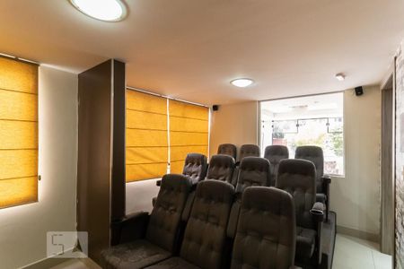 Apartamento à venda com 56m², 2 quartos e 1 vaga Apartamento à venda com 56m², 2 quartos e 1 vagaSala de Cinema