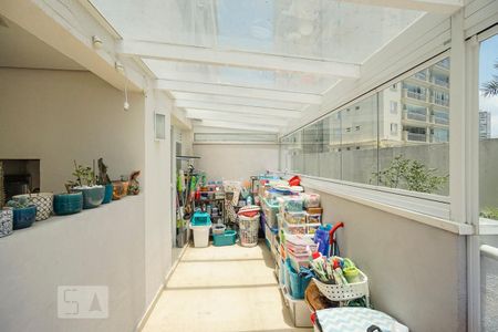 Apartamento à venda com 150m², 3 quartos e 2 vagas Apartamento à venda com 150m², 3 quartos e 2 vagasVaranda