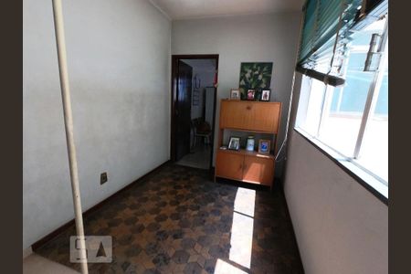 Quarto de casa à venda com 3 quartos, 320m² em Cambuci, São Paulo