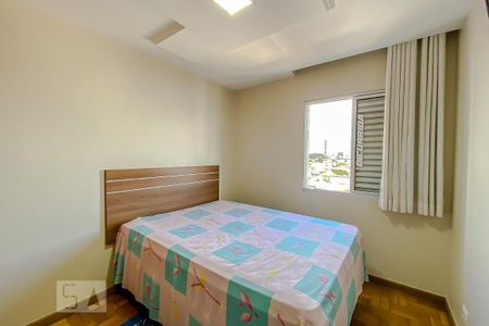 Apartamento à venda com 136m², 3 quartos e 5 vagasQuarto 2
