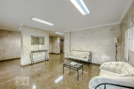 Apartamento à venda com 136m², 3 quartos e 5 vagasHall Social