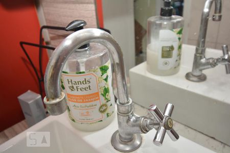 Apartamento para alugar com 50m², 2 quartos e 1 vagaBanheiro - Torneira