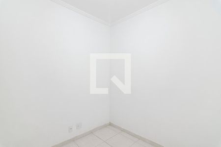 Quarto 2 de apartamento à venda com 2 quartos, 42m² em Vila Lutécia, Santo André