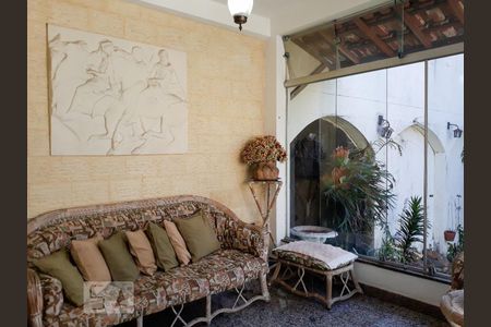 Casa à venda com 175m², 3 quartos e 3 vagasSala