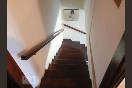 Casa à venda com 175m², 3 quartos e 3 vagasCorredor