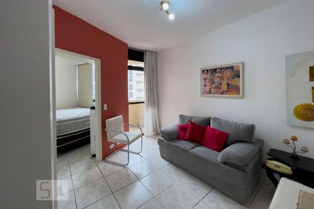 Sala de apartamento para alugar com 1 quarto, 37m² em Indianópolis, São Paulo
