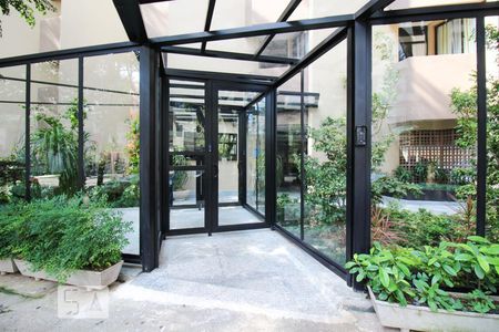 Apartamento à venda com 37m², 1 quarto e 1 vagaÁrea comum