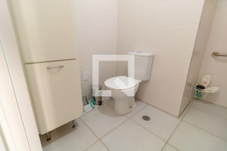 Banheiro de kitnet/studio à venda com 1 quarto, 30m² em Butantã, São Paulo