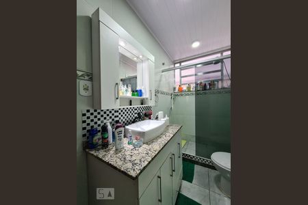 Apartamento à venda com 70m², 2 quartos e 1 vagaBanheiro Social