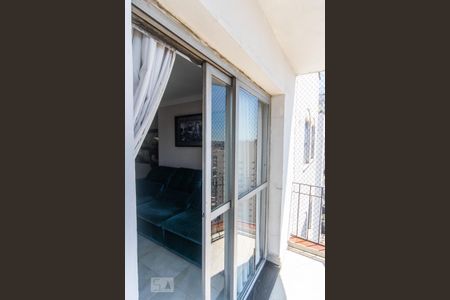 Apartamento à venda com 144m², 3 quartos e 2 vagas Apartamento à venda com 144m², 3 quartos e 2 vagasVaranda