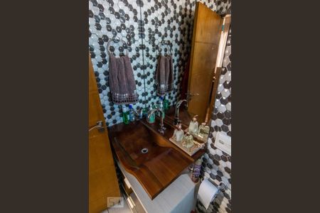 Apartamento à venda com 144m², 3 quartos e 2 vagas Apartamento à venda com 144m², 3 quartos e 2 vagasBanheiro da Suíte 2