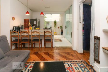 Sala de apartamento para alugar com 2 quartos, 75m² em Pinheiros, São Paulo