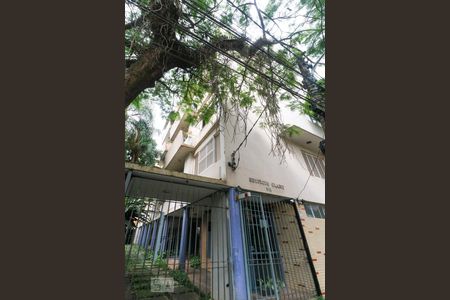 Apartamento para alugar com 75m², 2 quartos e sem vaga Apartamento para alugar com 75m², 2 quartos e sem vagaFachada