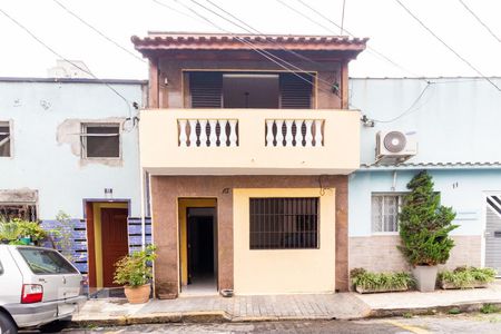 Casa de condomínio à venda com 80m², 2 quartos e sem vaga Casa de condomínio à venda com 80m², 2 quartos e sem vagaFachada
