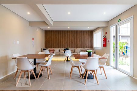 Apartamento para alugar com 32m², 1 quarto e sem vagaÁrea comum - Salão de festas