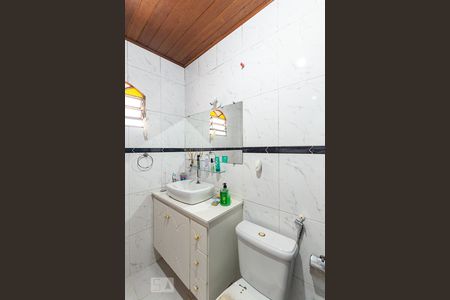 Casa à venda com 150m², 3 quartos e sem vaga Casa à venda com 150m², 3 quartos e sem vagaBanheiro da Suite