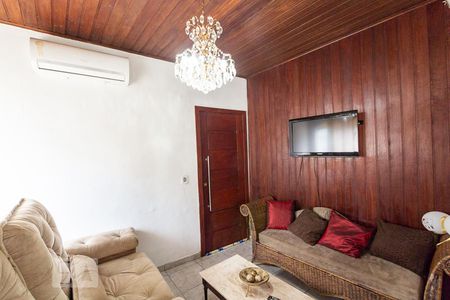 Sala de casa à venda com 3 quartos, 150m² em Santa Rosa, Niterói