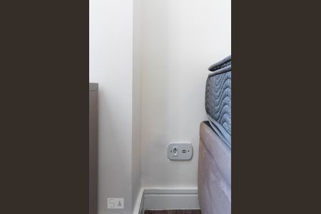 Apartamento à venda com 60m², 2 quartos e 1 vaga Apartamento à venda com 60m², 2 quartos e 1 vagaQuarto 2 - tomada usb