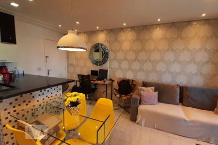 Sala de apartamento para alugar com 2 quartos, 60m² em Parque Independência, São Paulo