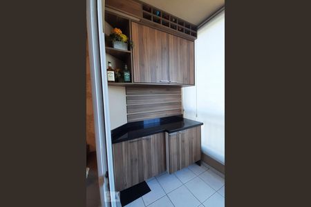 Varanda Sala de apartamento para alugar com 2 quartos, 60m² em Parque Independência, São Paulo