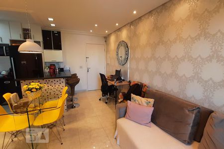 Sala de apartamento para alugar com 2 quartos, 60m² em Parque Independência, São Paulo