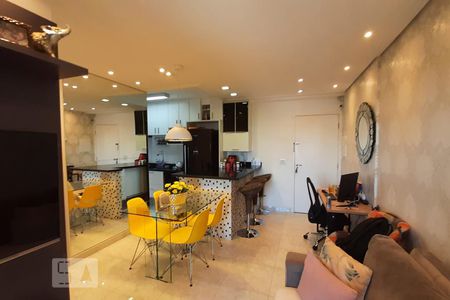 Sala de apartamento para alugar com 2 quartos, 60m² em Parque Independência, São Paulo