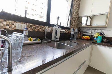 Apartamento à venda com 373m², 4 quartos e 4 vagasCozinha 1