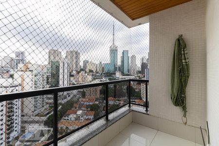 Apartamento à venda com 373m², 4 quartos e 4 vagasVaranda da Suíte 1