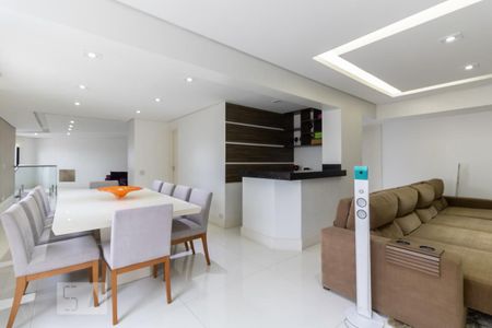 Apartamento à venda com 373m², 4 quartos e 4 vagasCopa