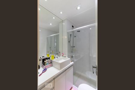 Apartamento à venda com 373m², 4 quartos e 4 vagasBanheiro da Suíte 2