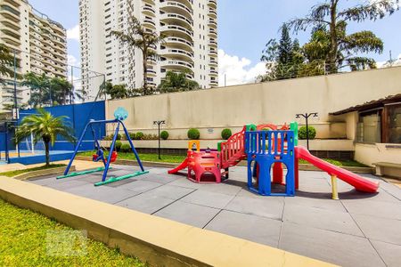 Apartamento à venda com 200m², 4 quartos e 3 vagasÁrea Comum - Playground