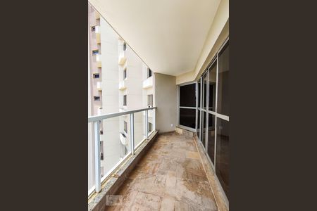 Varanda de apartamento à venda com 4 quartos, 200m² em Vila Andrade, São Paulo