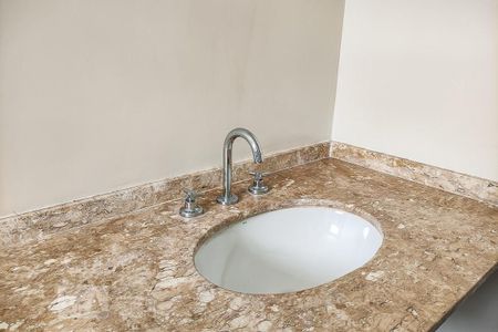 Apartamento à venda com 200m², 4 quartos e 3 vagasBanheiro Suíte 1