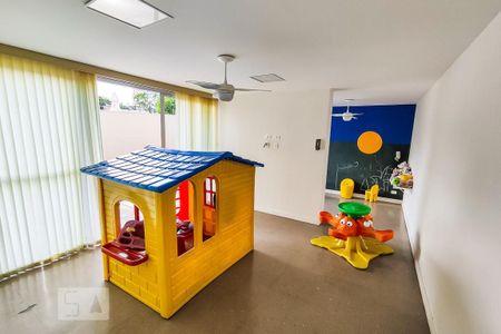 Apartamento à venda com 200m², 4 quartos e 3 vagasÁrea Comum - Brinquedoteca