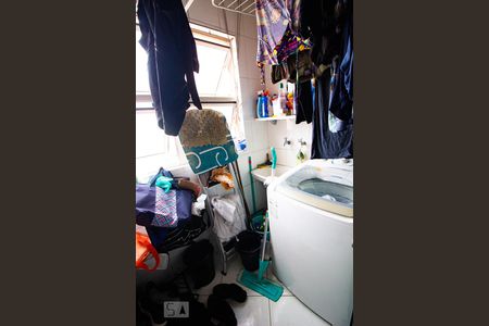 Apartamento à venda com 66m², 3 quartos e 2 vagas Apartamento à venda com 66m², 3 quartos e 2 vagasÁrea de Serviço