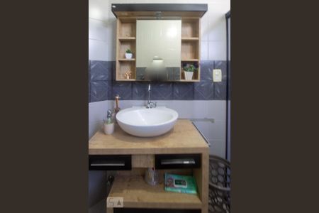Apartamento à venda com 98m², 3 quartos e 1 vaga Apartamento à venda com 98m², 3 quartos e 1 vagaBanheiro